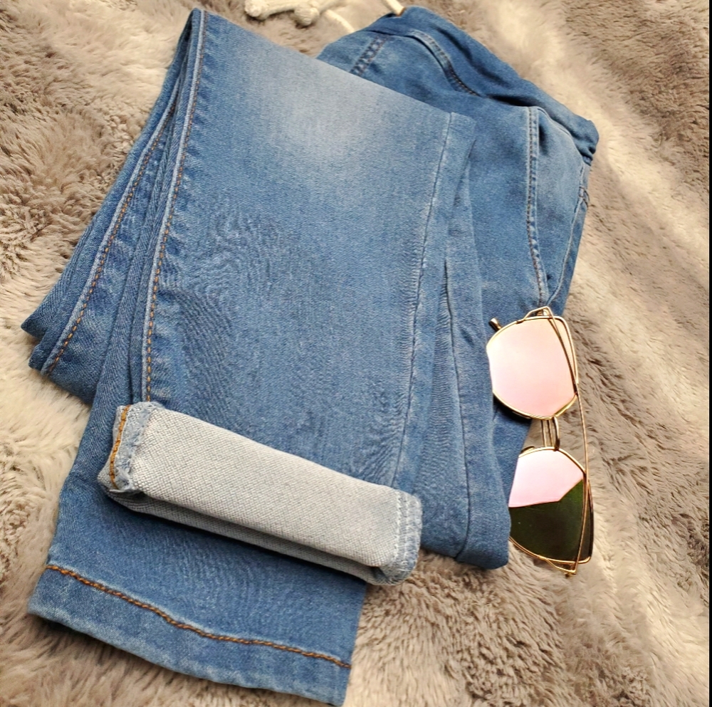 Blue jeggings